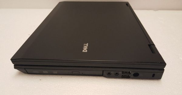 Dell Latitude E5400 laptop - Image 2
